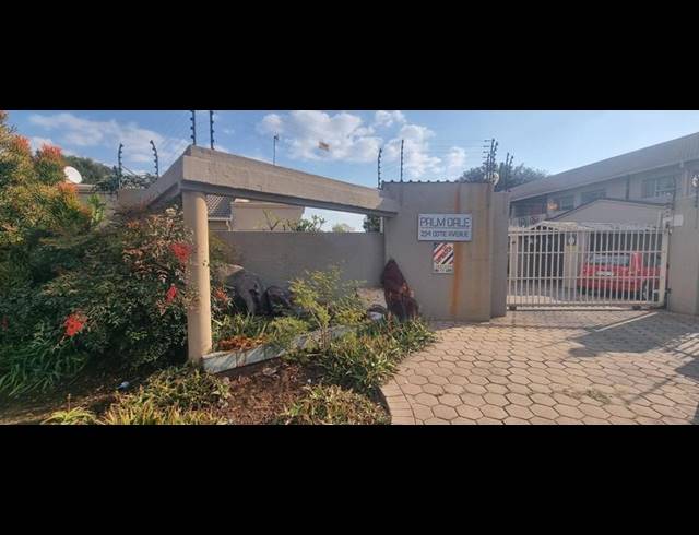 2 BEDROOM TOWNHOUSE FOR SALE IN WIERDA PARK
